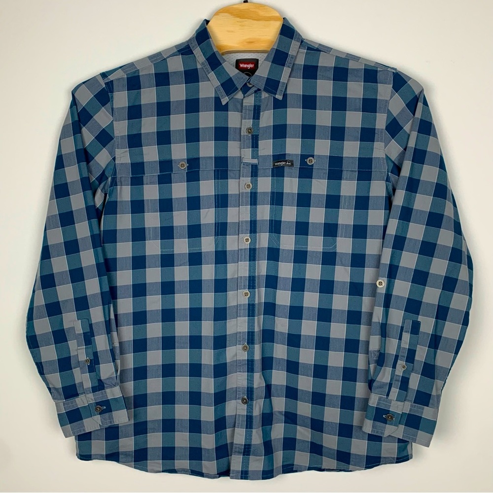 Wrangler Men’s XL Outdoor Series Long Sleeve Button Up Shirt Blue Plaid Fishing